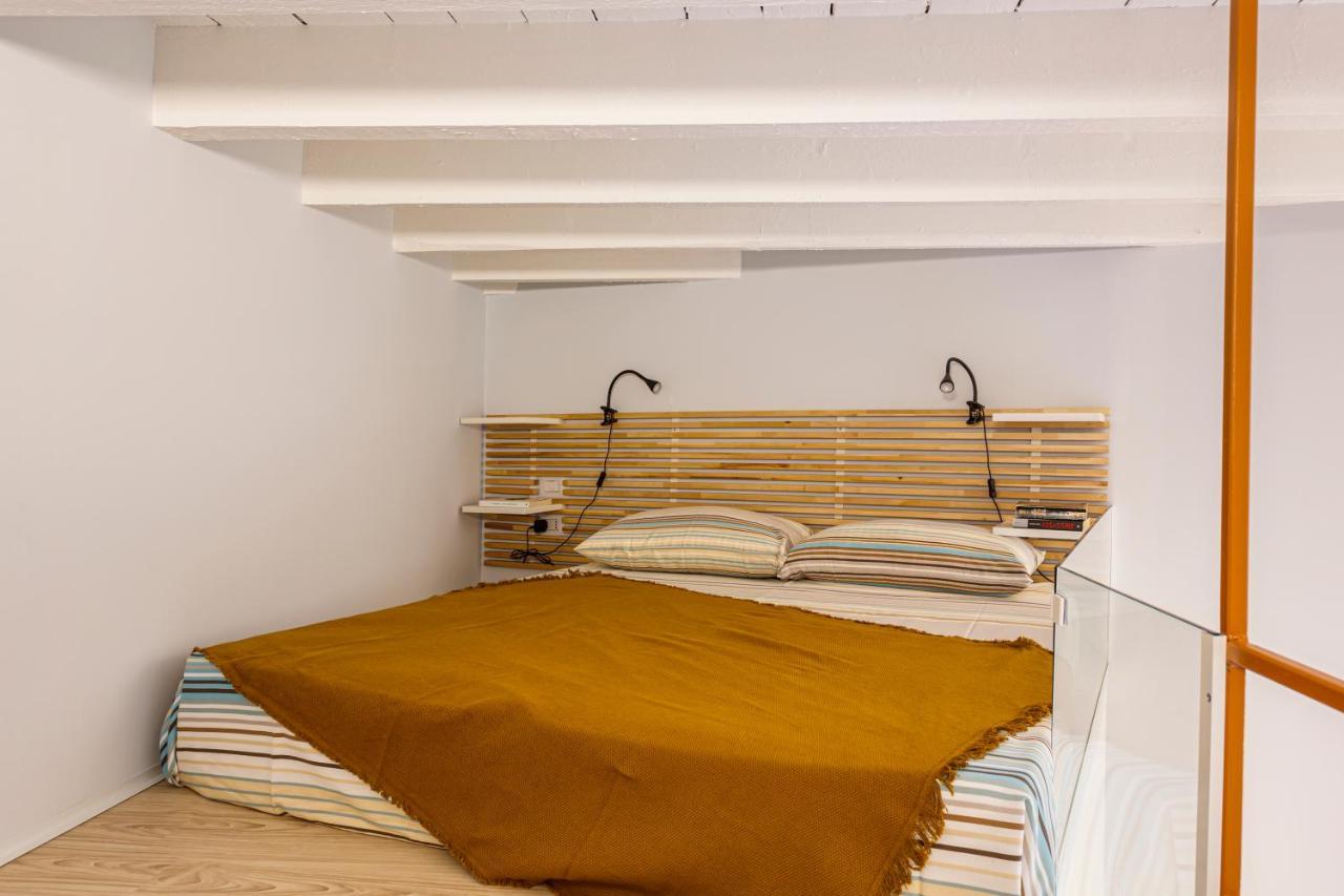 Functional Isola District Appartement